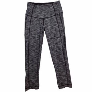 Victoria SPORT Heather Grey KNOCKOUT Capris Legging Size S